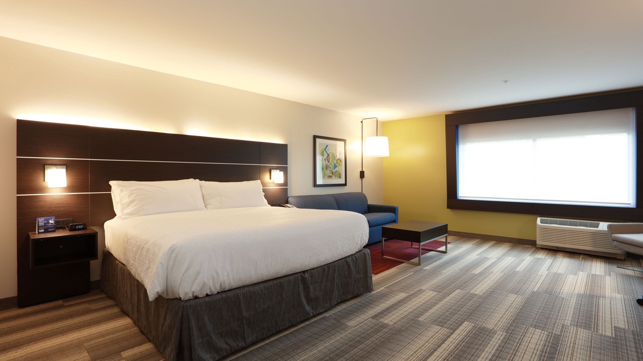 Photo of Bedroom in Oneonta