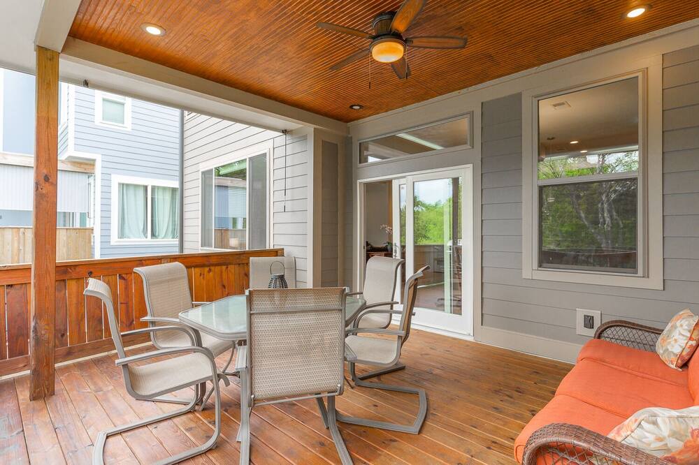 Photo of Livingroom in Chattanooga