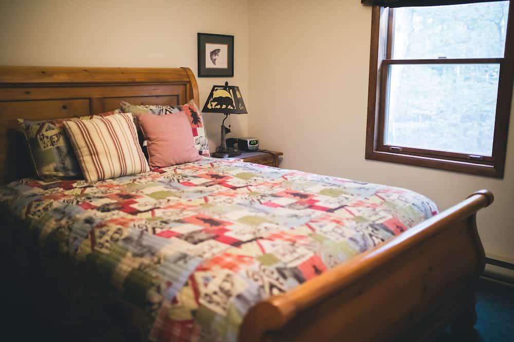 Photo of Bedroom in North Glade Hills