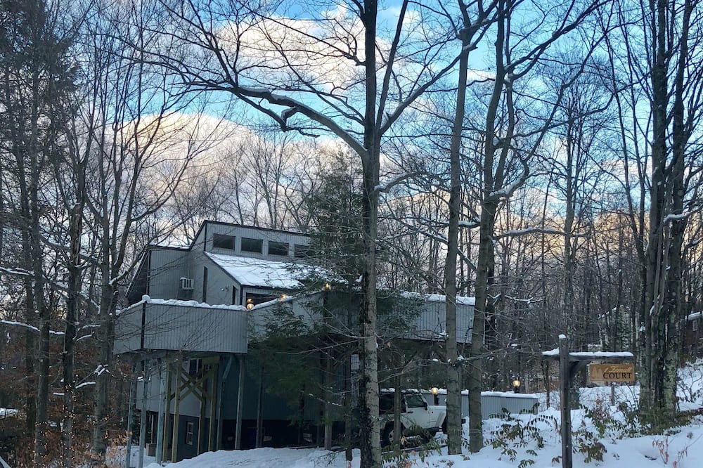 Photo of Outdoor in Woodridge