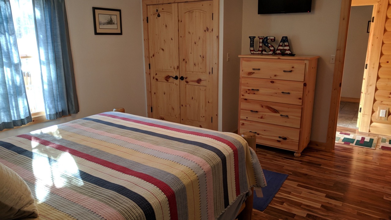 Photo of Bedroom in Berea