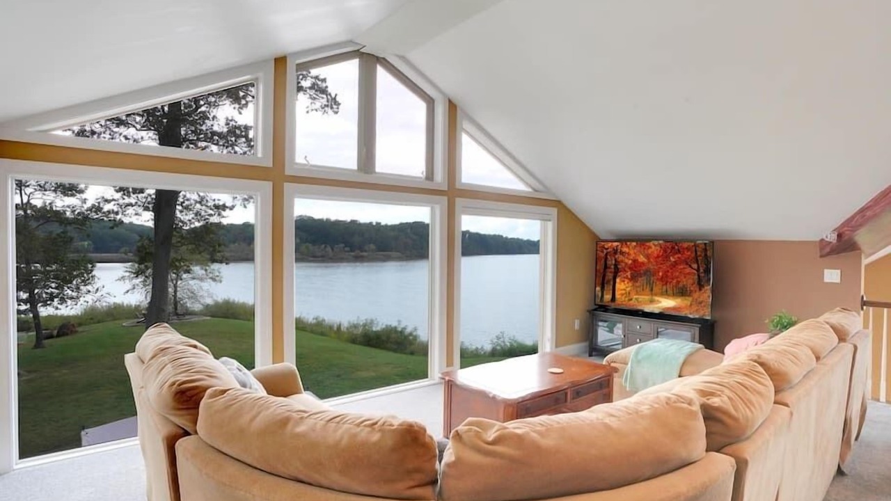 Photo of Livingroom in Earlville