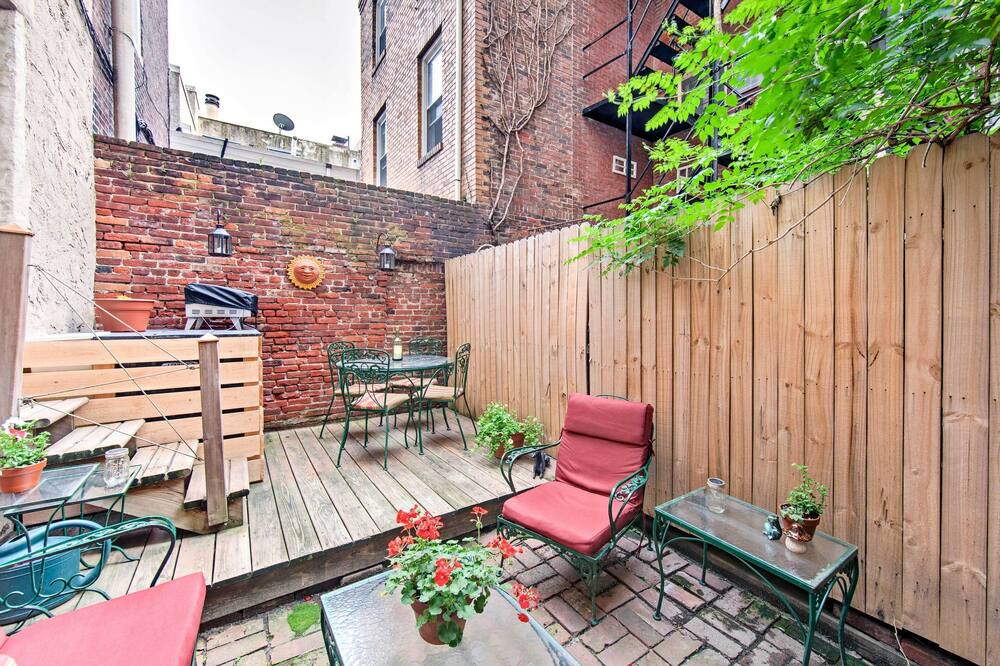 Photo of Patio Balcony in Gayborhood