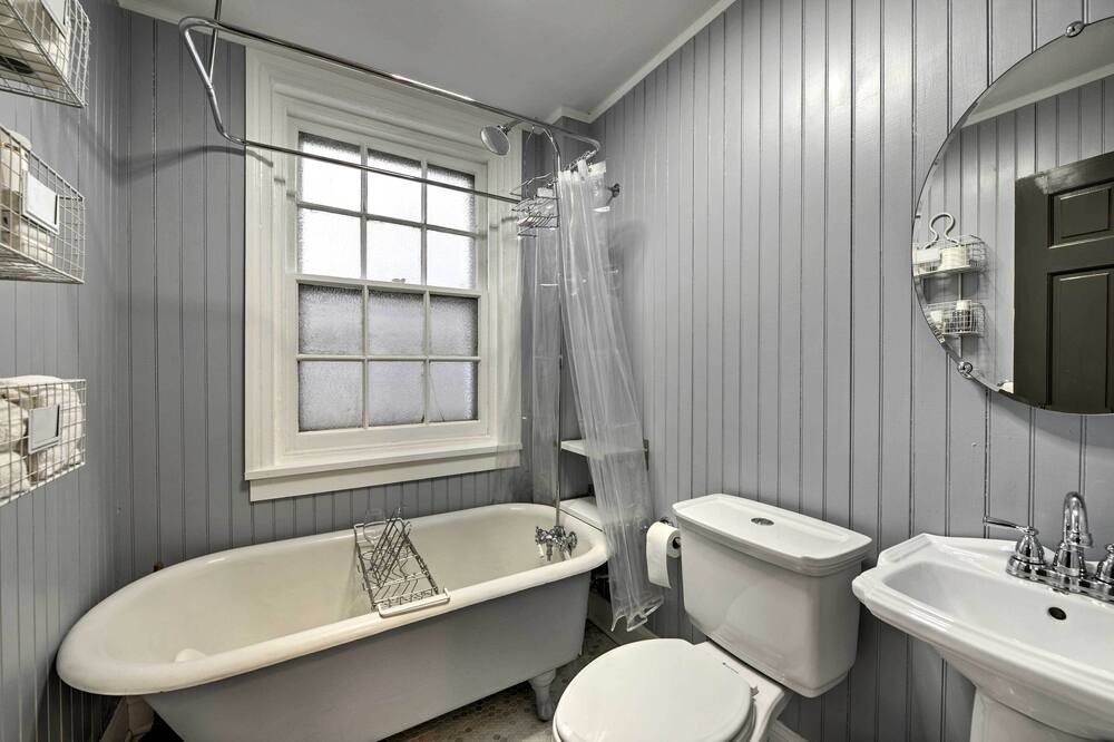Photo of Bathroom in Gayborhood
