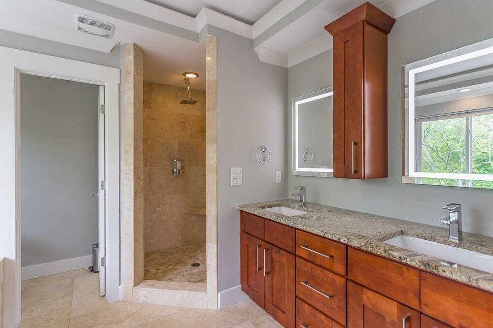 Photo of Bathroom in Chattanooga