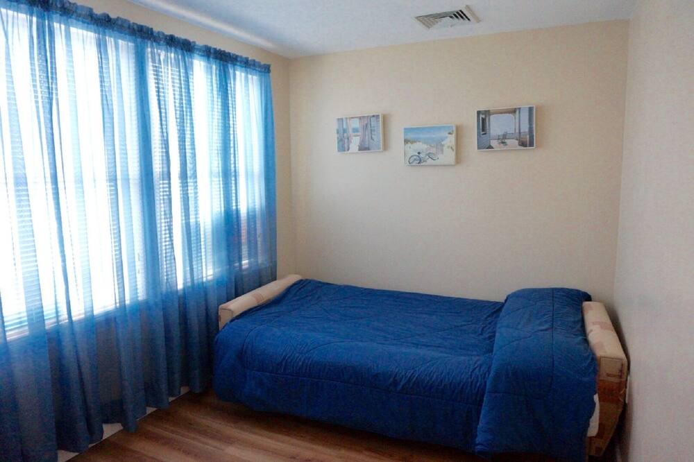 Photo of Bedroom in Ortley Beach