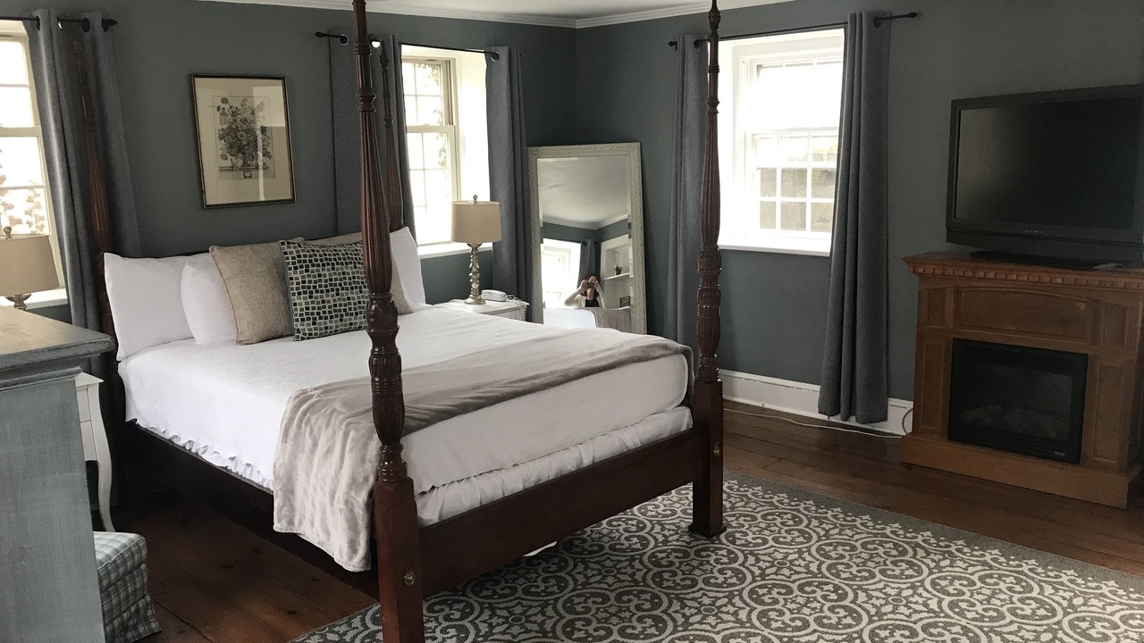 Photo of Bedroom in Hope