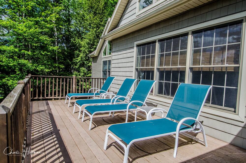 Photo of Patio Balcony in Aldenville