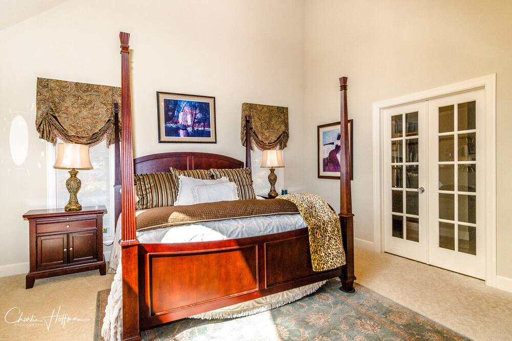 Photo of Bedroom in Aldenville
