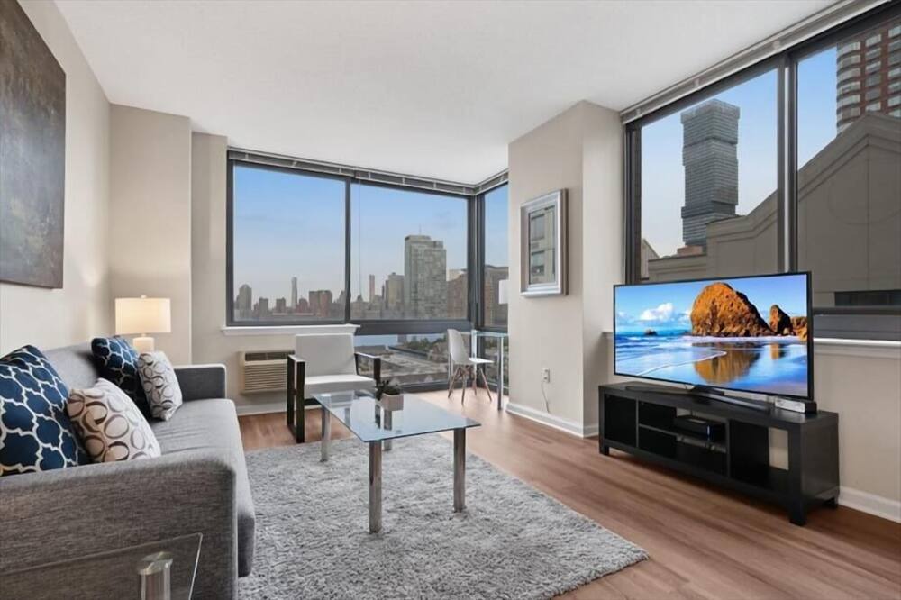Photo of Bedroom in Hudson Exchange