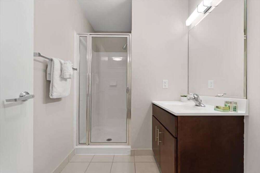 Photo of Bathroom in Hudson Exchange