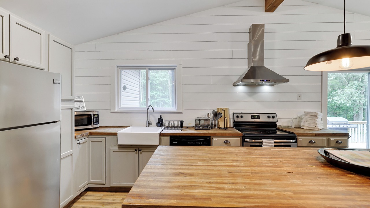 Photo of Kitchen in Locust Lake Village