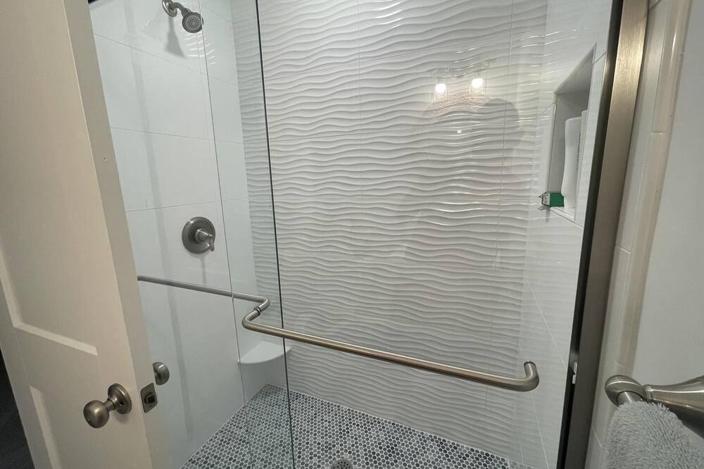 Photo of Bathroom in Sea Isle City