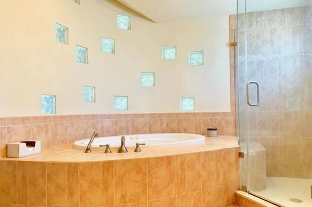Photo of Bathroom in Sea Isle City