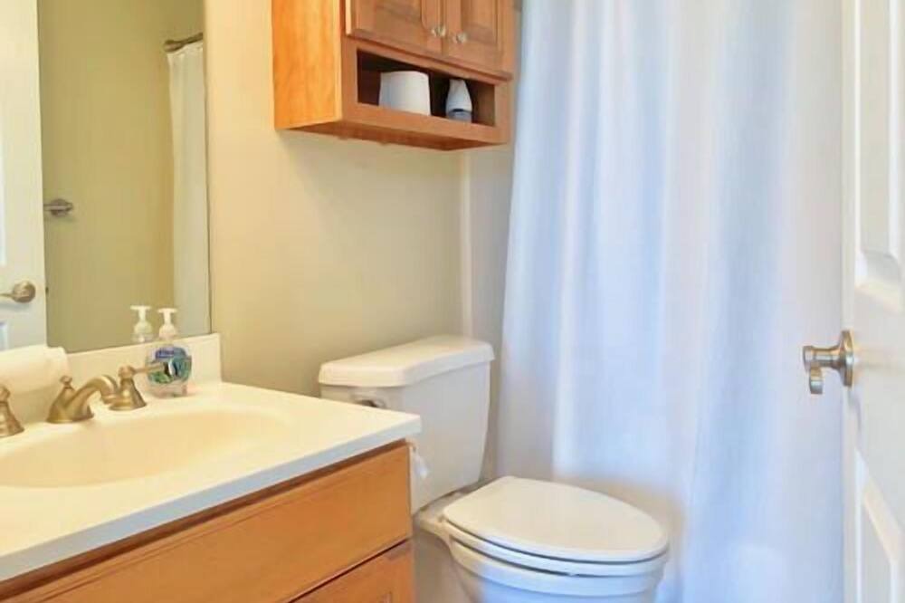 Photo of Bathroom in Sea Isle City