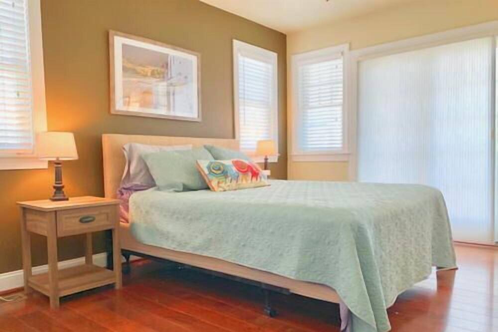 Photo of Bedroom in Sea Isle City