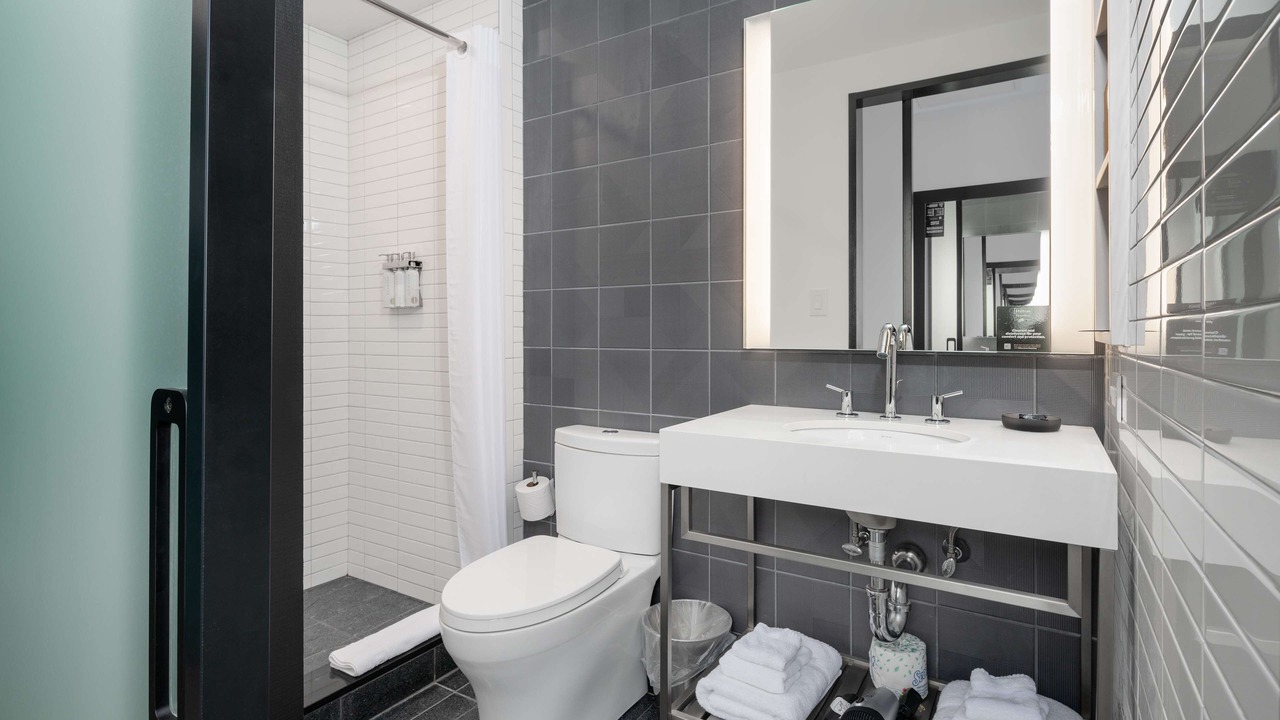 Photo of Bathroom in Center City West