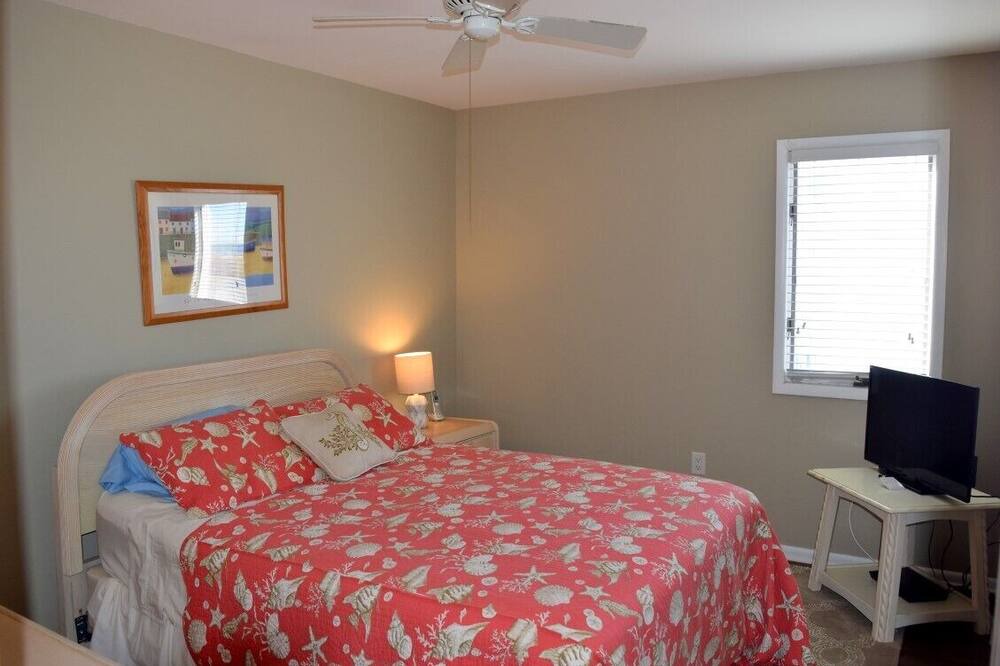 Photo of Bedroom in Dennisville