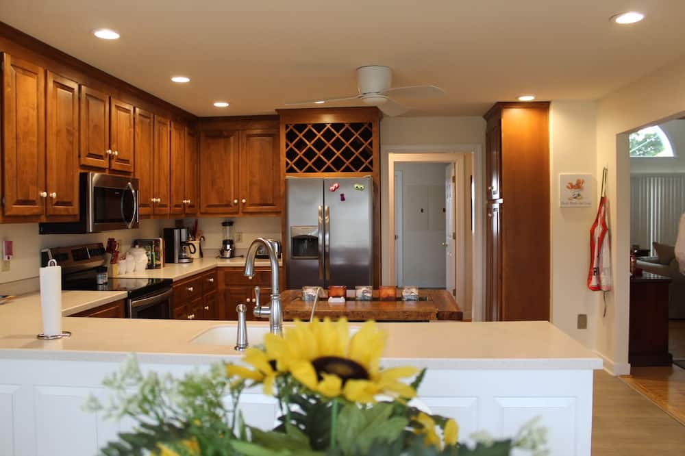 Photo of Kitchen in North