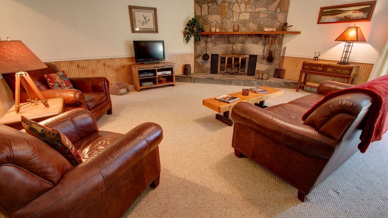 Photo of Livingroom in Confluence