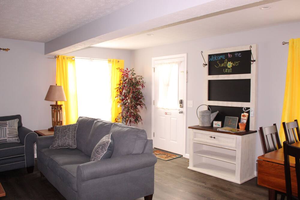 Photo of Livingroom in Wilmot