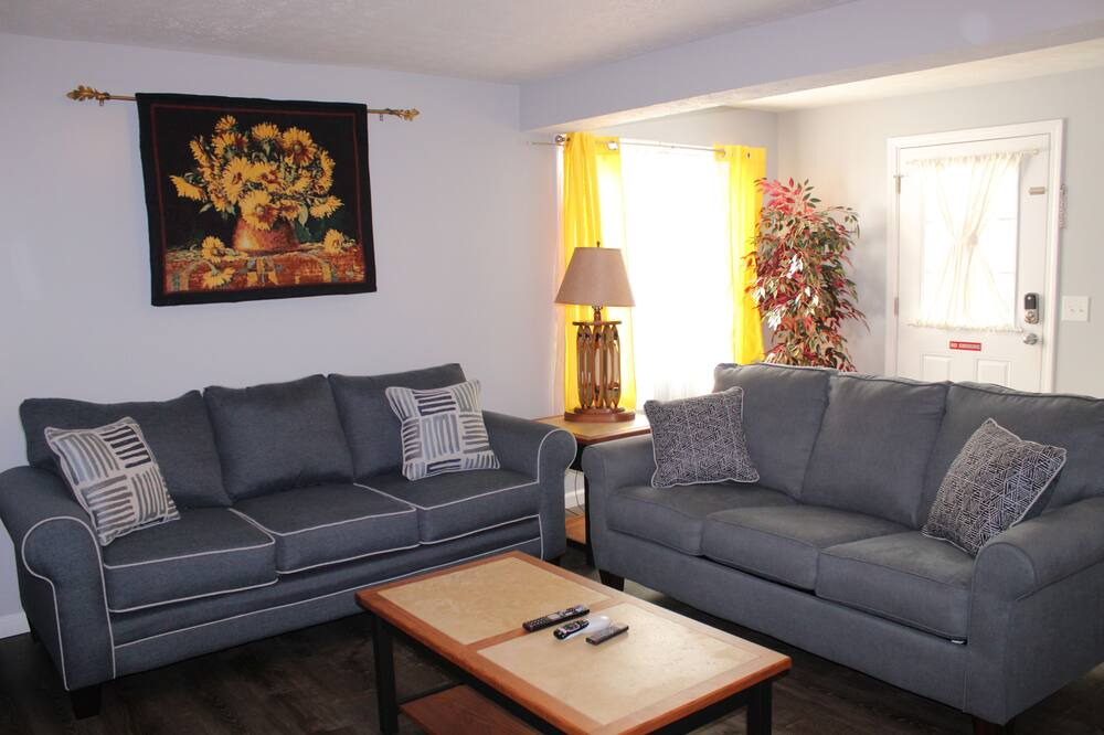 Photo of Livingroom in Wilmot
