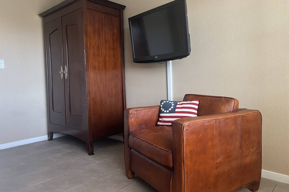Photo of Bedroom in Mesa Grande