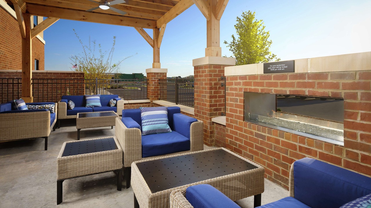 Photo of Patio Balcony in East Ridge