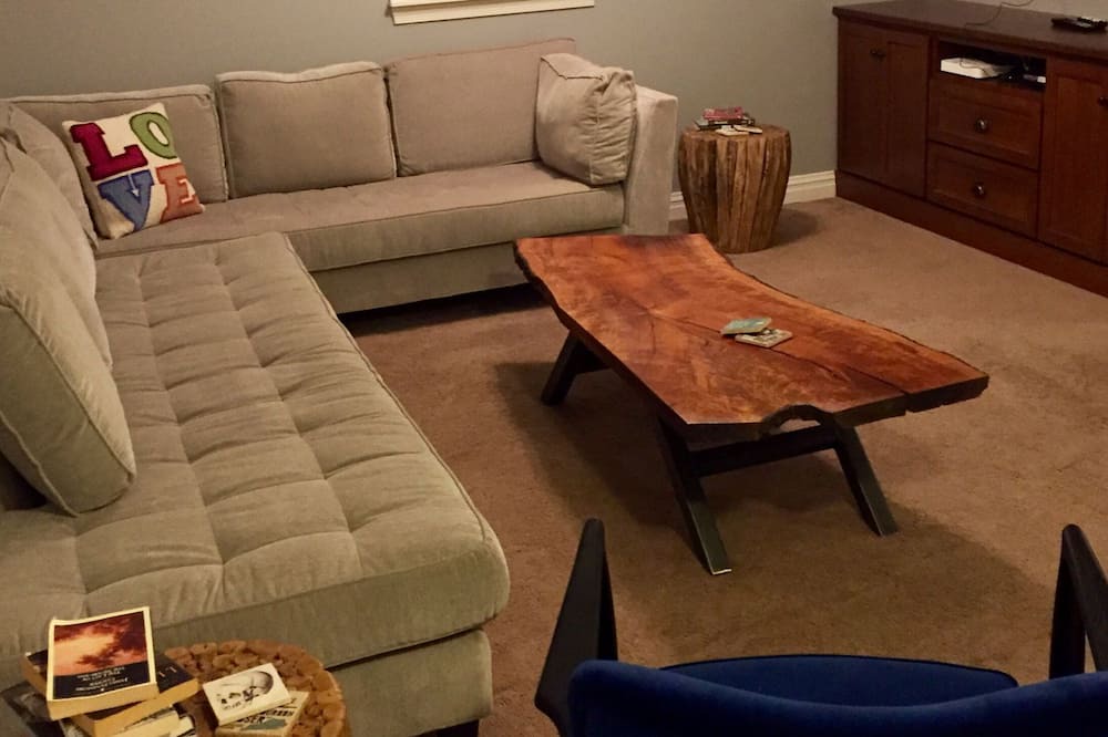 Photo of Livingroom in Macungie