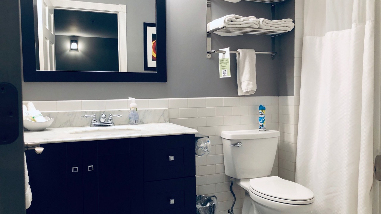 Photo of Bathroom in Gaffer District