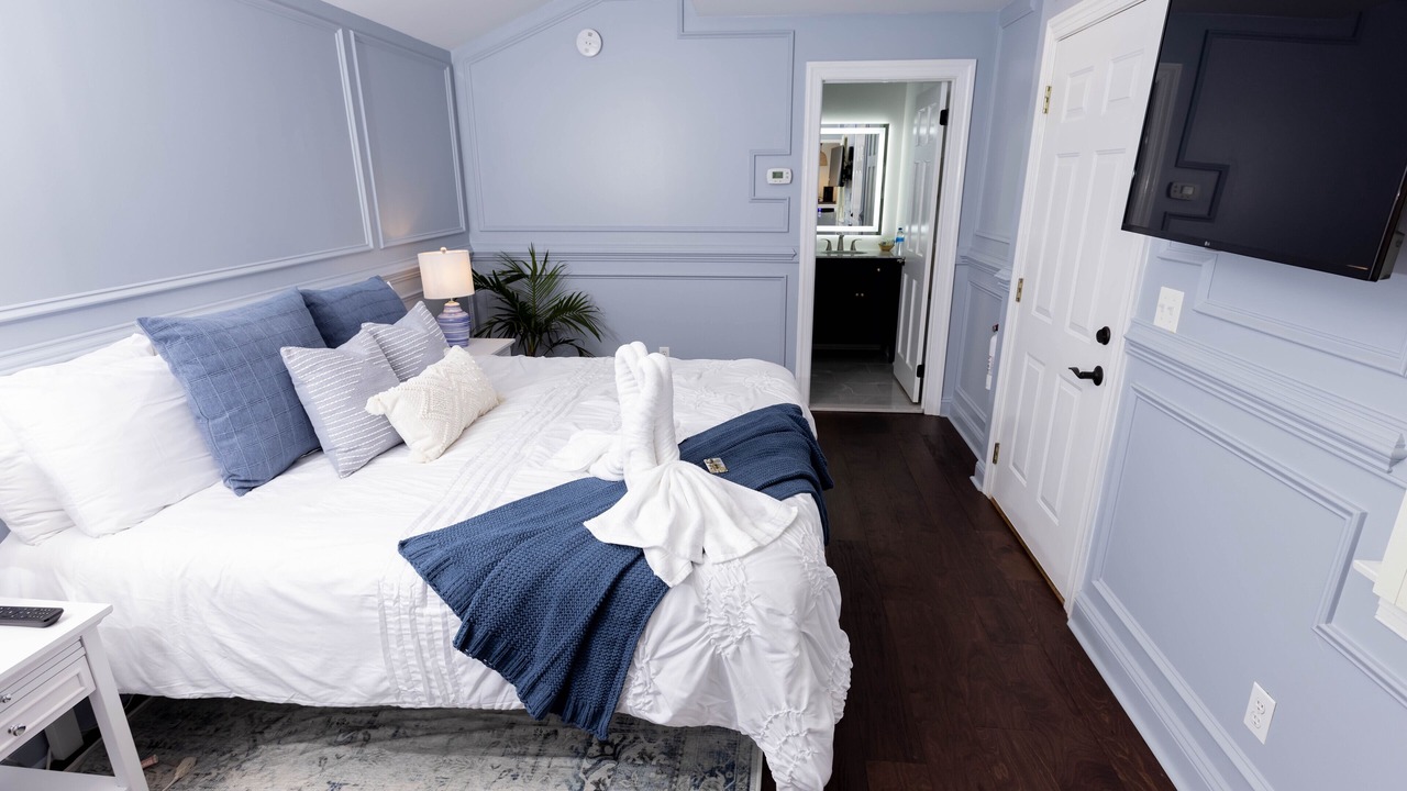 Photo of Bedroom in Centreville