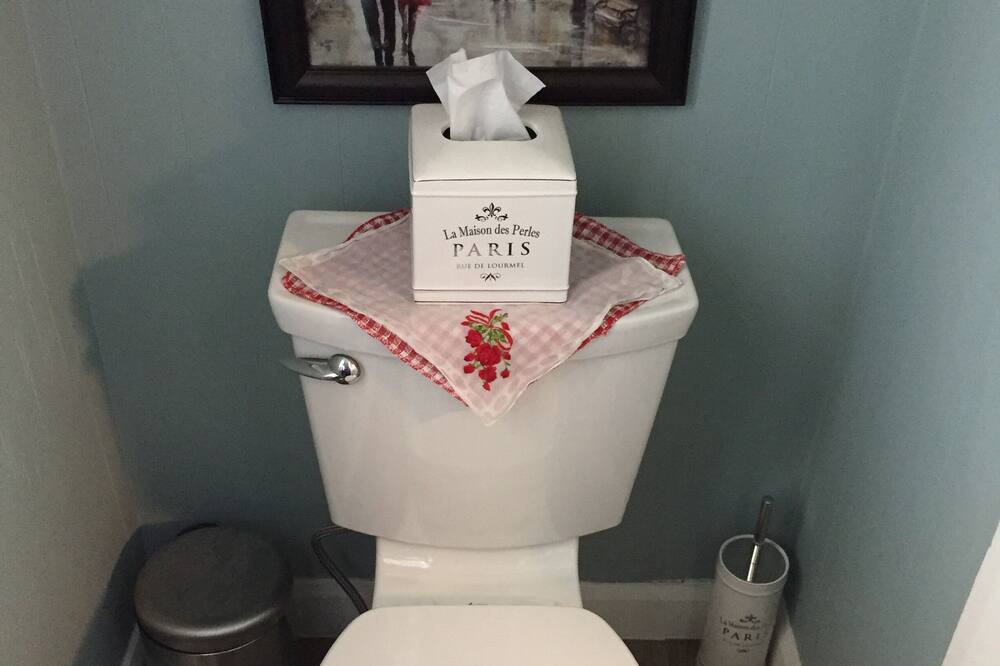 Photo of Bathroom in Grantville