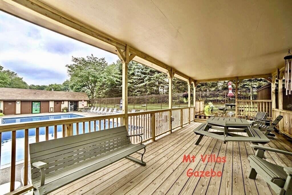 Photo of Patio Balcony in Seven Springs