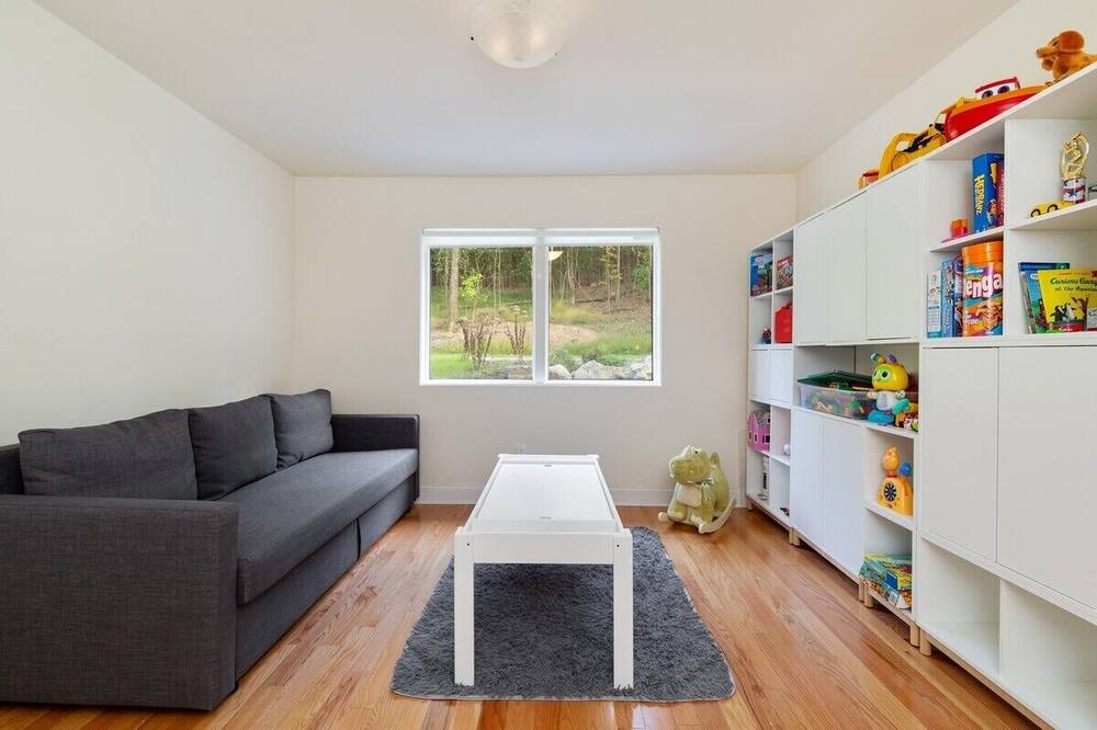 Photo of Livingroom in Goshen