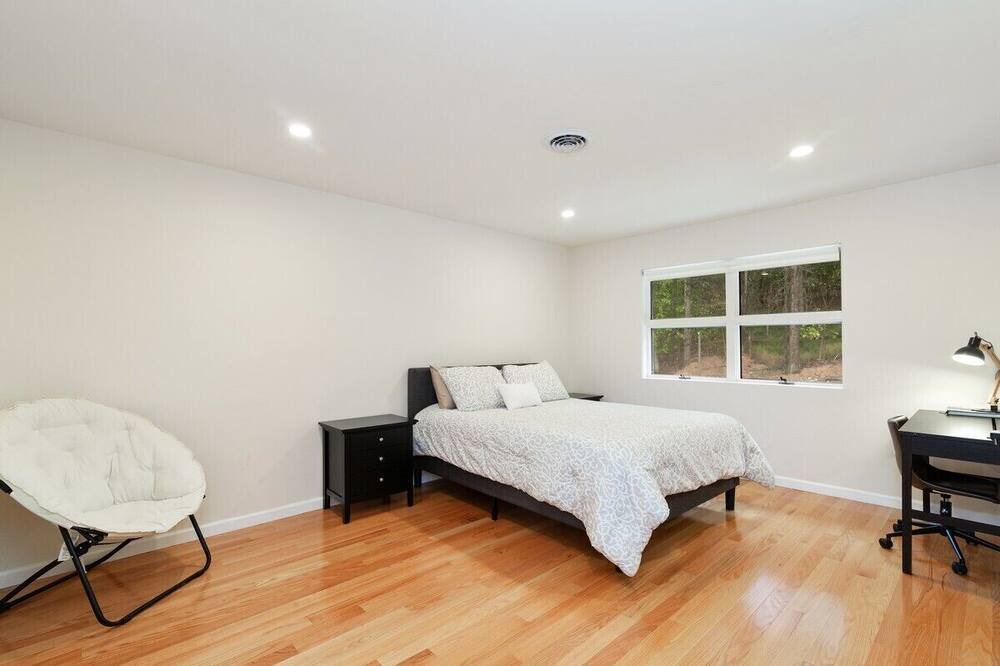 Photo of Bedroom in Goshen