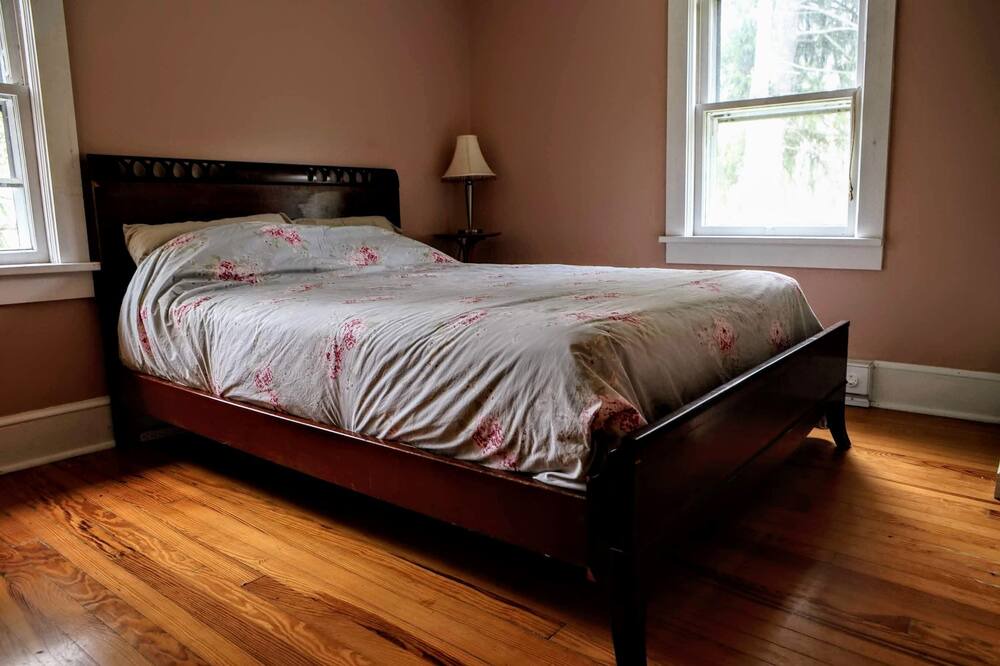 Photo of Bedroom in Stroudsburg