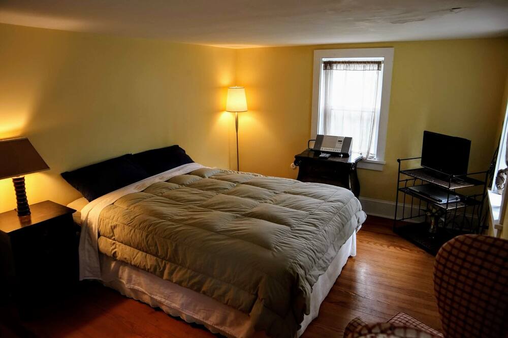 Photo of Bedroom in Stroudsburg