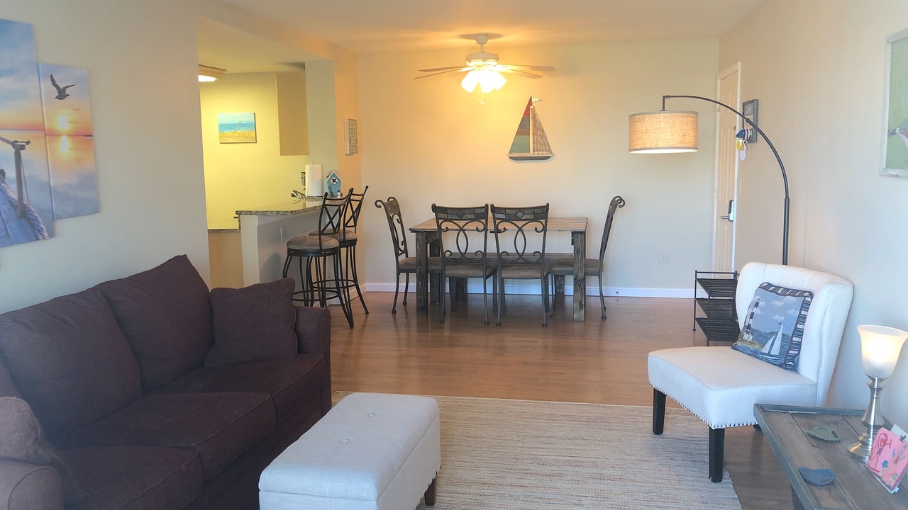 Photo of Livingroom in Port Clinton