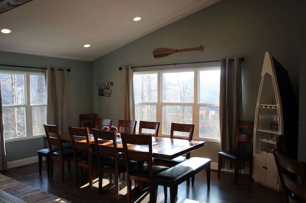 Photo of Kitchen in Lakeside Estates