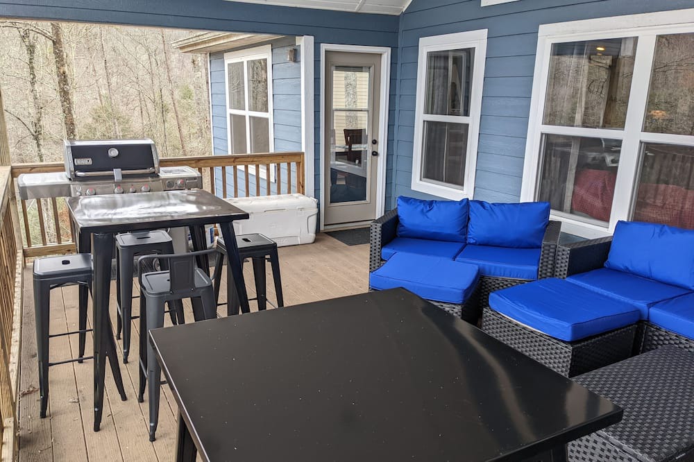 Photo of Patio Balcony in Lakeside Estates