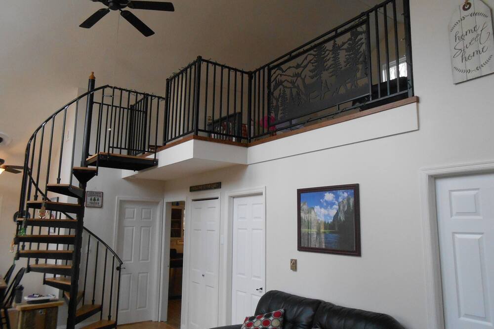 Photo of Livingroom in Gouldsboro