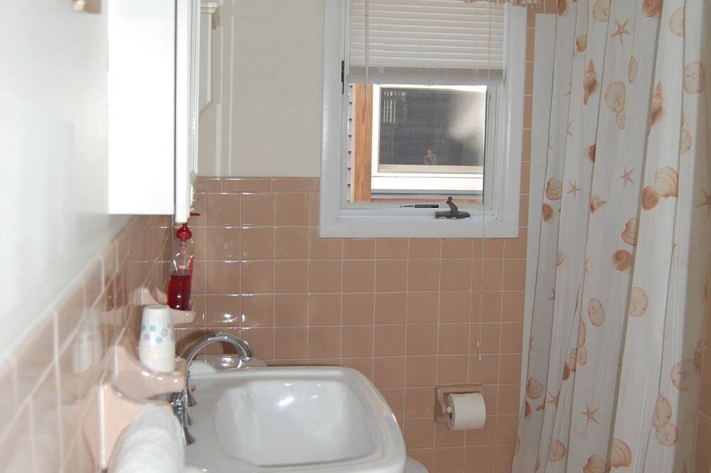 Photo of Bathroom in North End