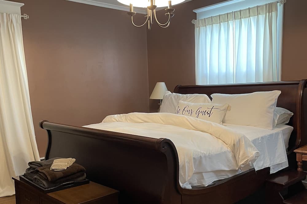 Photo of Bedroom in Monessen