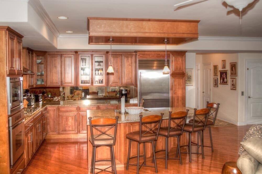 Photo of Kitchen in A-Zone
