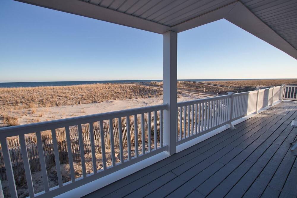 Photo of Patio Balcony in Loveladies
