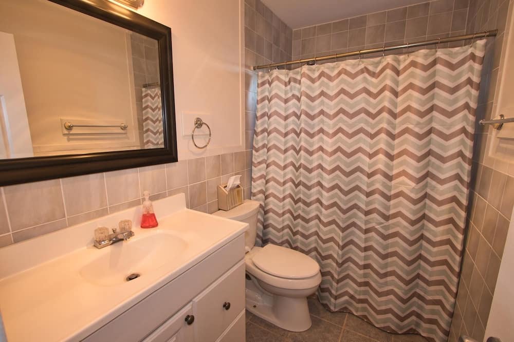 Photo of Bathroom in Loveladies