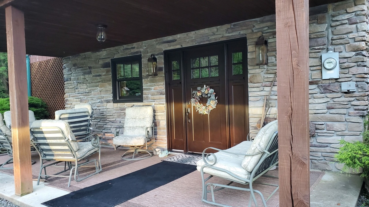 Photo of Patio Balcony in Gillett