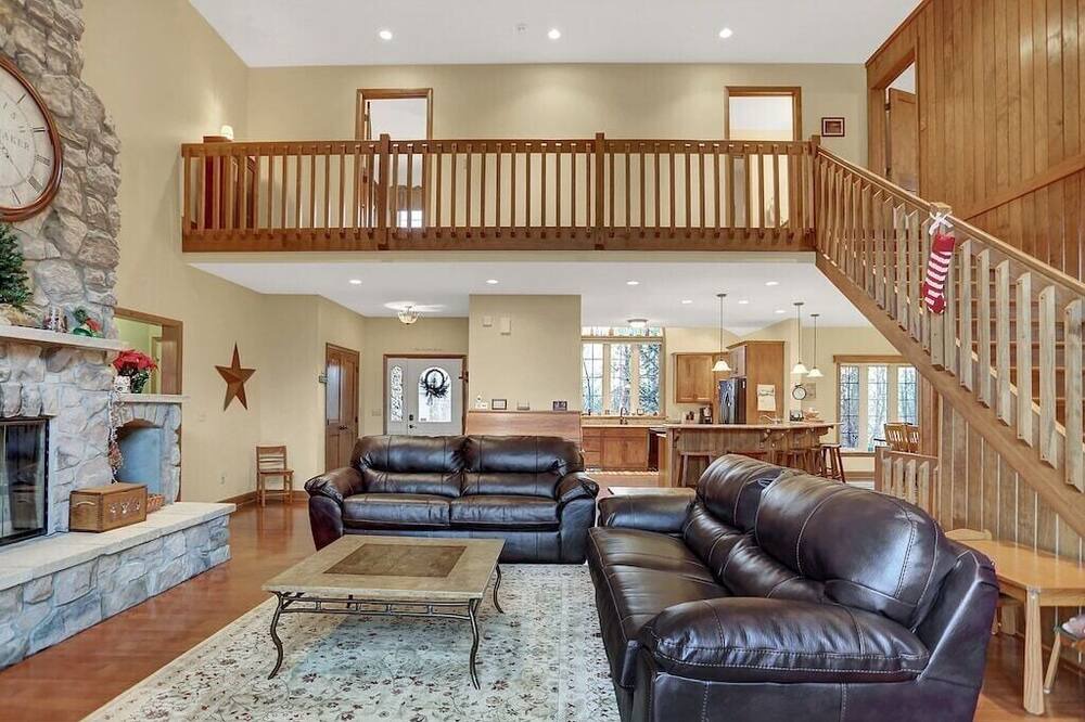 Photo of Livingroom in Calvin