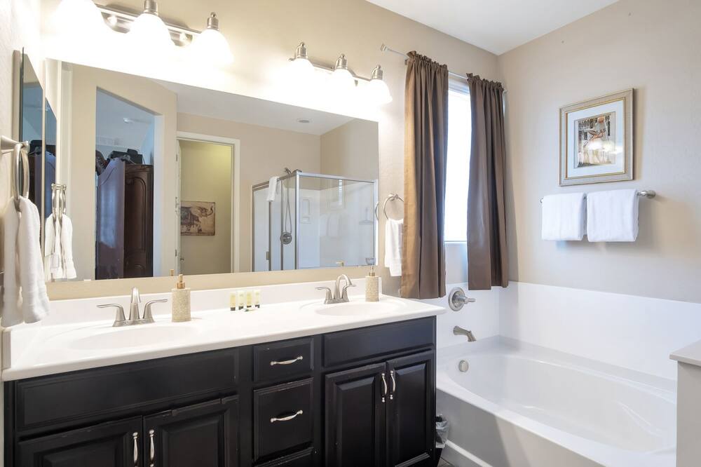 Photo of Bathroom in Mesa