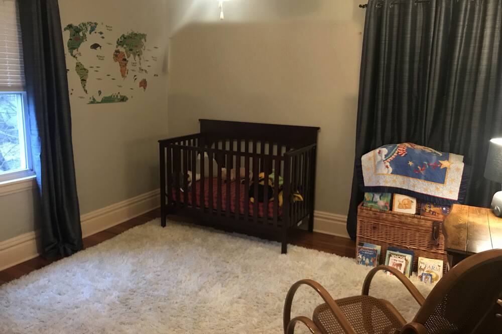 Photo of Livingroom in South Hills